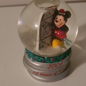 2004 Disney Mini Snow Globe